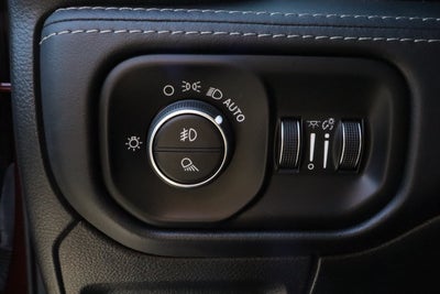 2021 RAM 1500 Limited 4x4 Crew Cab 5'7 Box