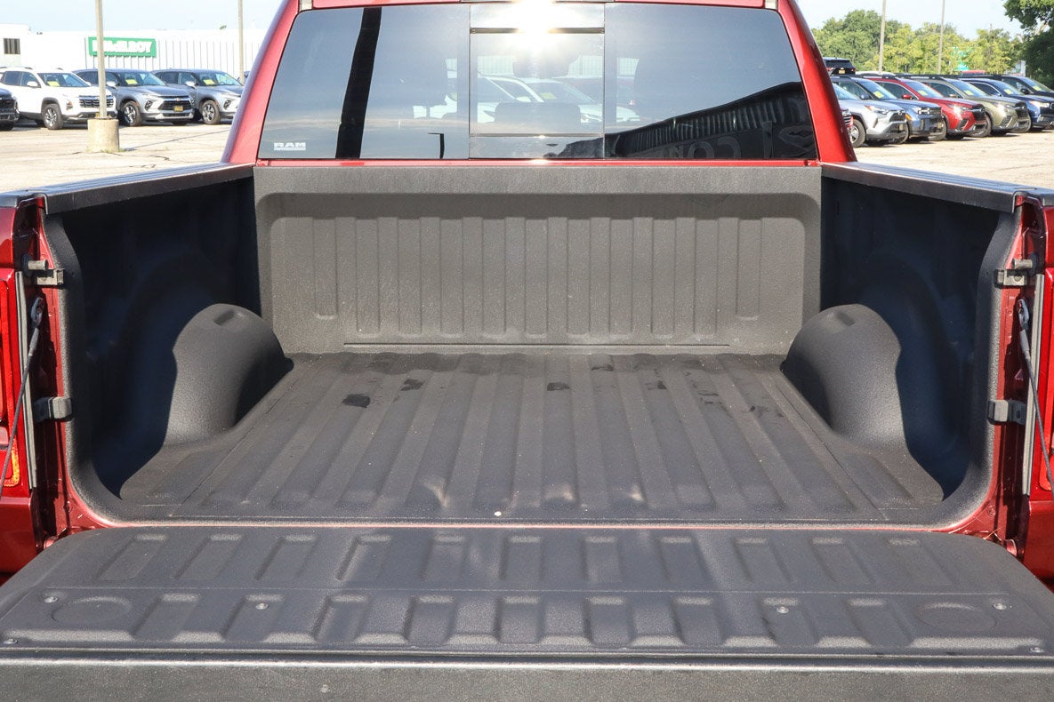 2021 RAM 1500 Limited 4x4 Crew Cab 5'7 Box