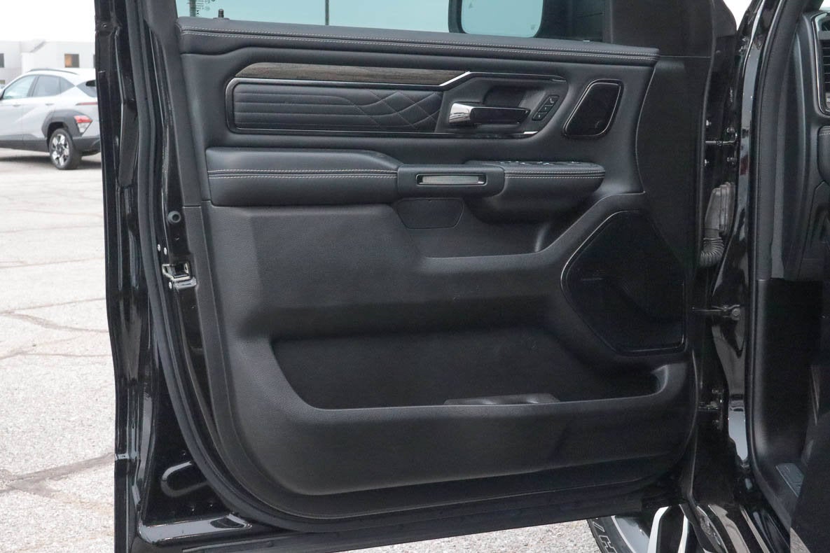 2025 RAM 1500 Limited 4x4 Crew Cab 5'7 Box