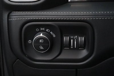 2025 RAM 1500 Limited 4x4 Crew Cab 5'7 Box