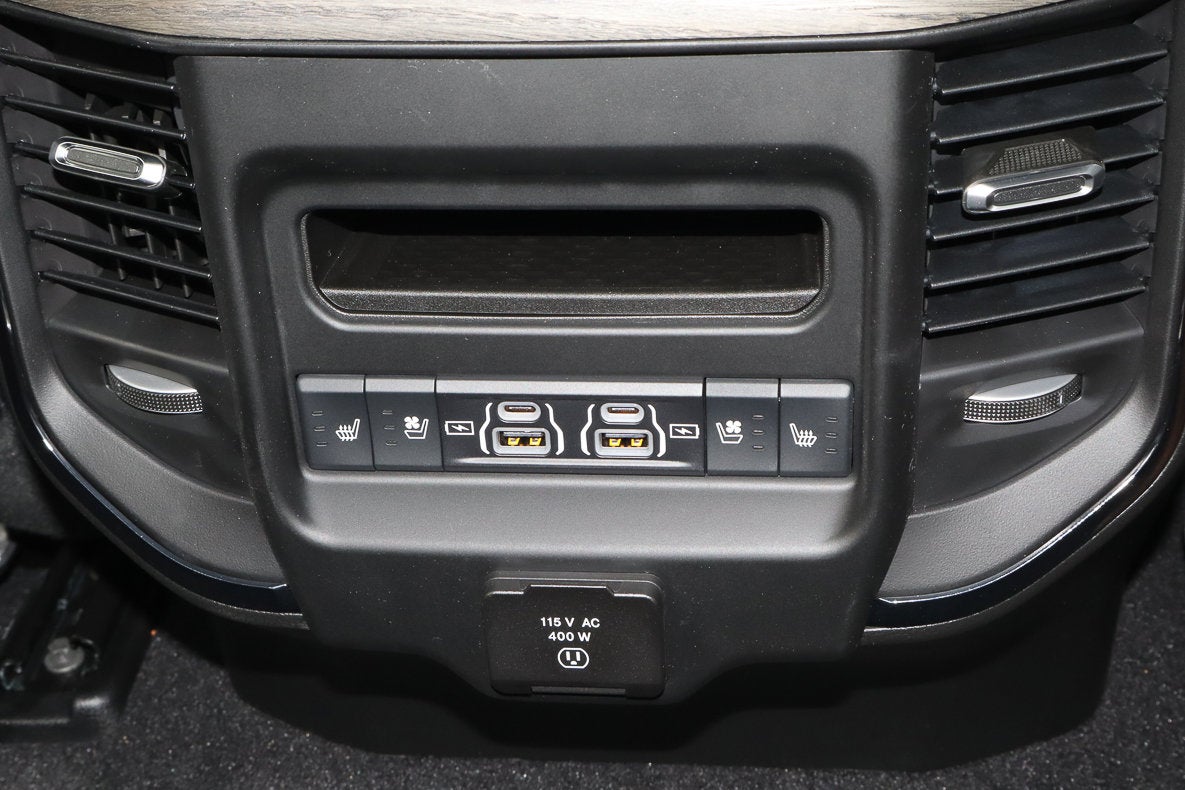 2026 RAM 1500 Limited 4x4 Crew Cab 5'7 Box