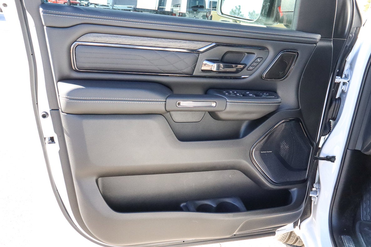 2026 RAM 1500 Limited 4x4 Crew Cab 5'7 Box