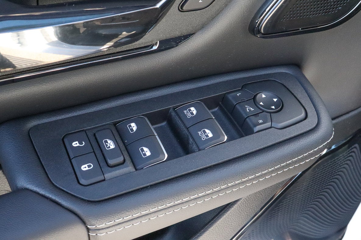 2026 RAM 1500 Limited 4x4 Crew Cab 5'7 Box