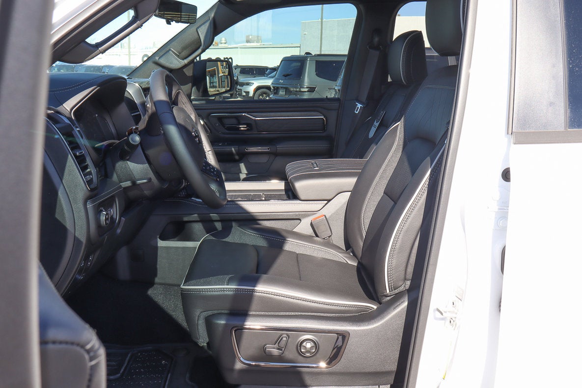 2026 RAM 1500 Limited 4x4 Crew Cab 5'7 Box