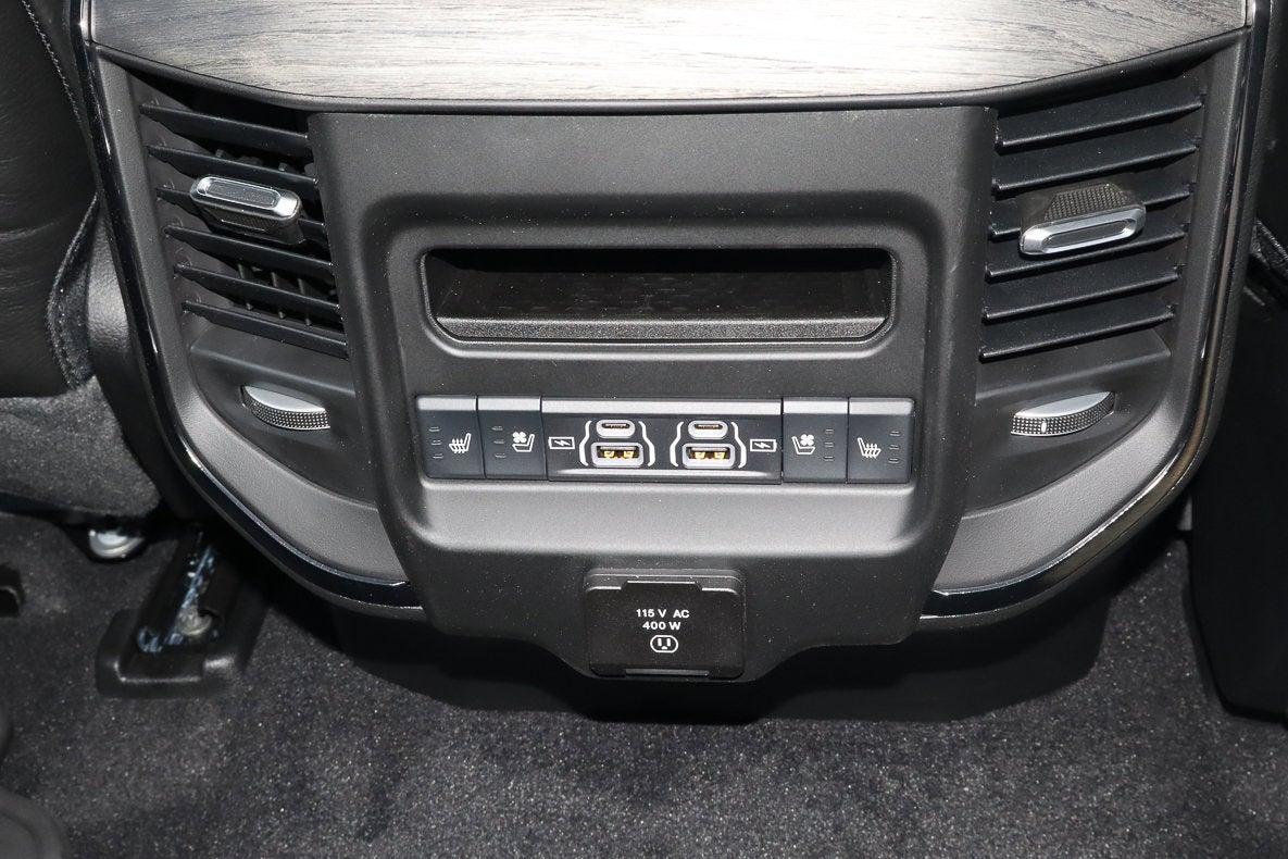 2026 RAM 1500 Limited 4x4 Crew Cab 5'7 Box