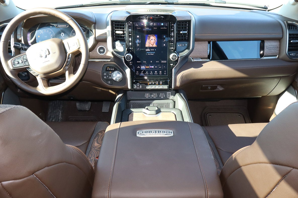 2026 RAM 1500 Longhorn 4x4 Crew Cab 5'7 Box