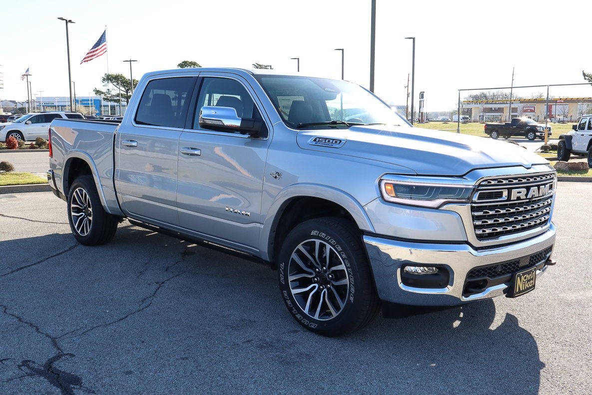 2026 RAM 1500 Longhorn 4x4 Crew Cab 5'7 Box