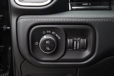 2026 RAM 1500 Limited 4x4 Crew Cab 5'7 Box