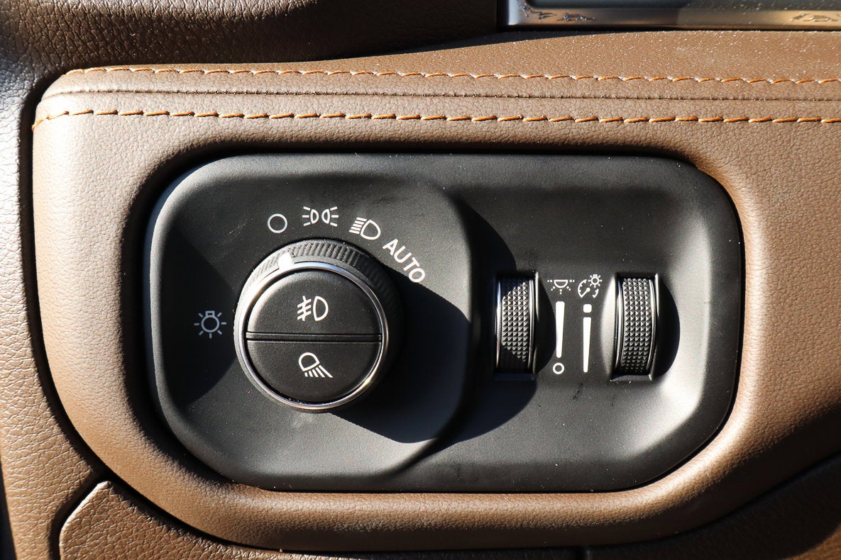 2026 RAM 1500 Longhorn 4x4 Crew Cab 5'7 Box