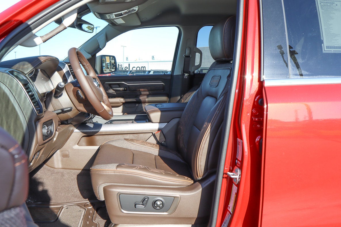 2026 RAM 1500 Longhorn 4x4 Crew Cab 5'7 Box