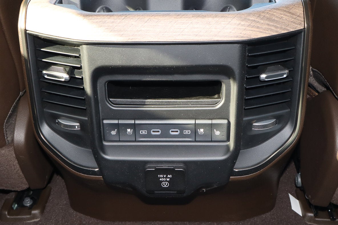 2026 RAM 1500 Longhorn 4x4 Crew Cab 5'7 Box