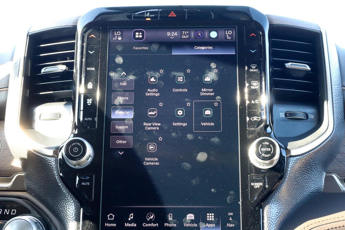 2026 RAM 1500 Longhorn 4x4 Crew Cab 5'7 Box