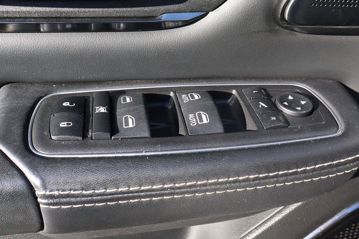 2022 RAM 1500 Limited 4x4 Crew Cab 5'7 Box