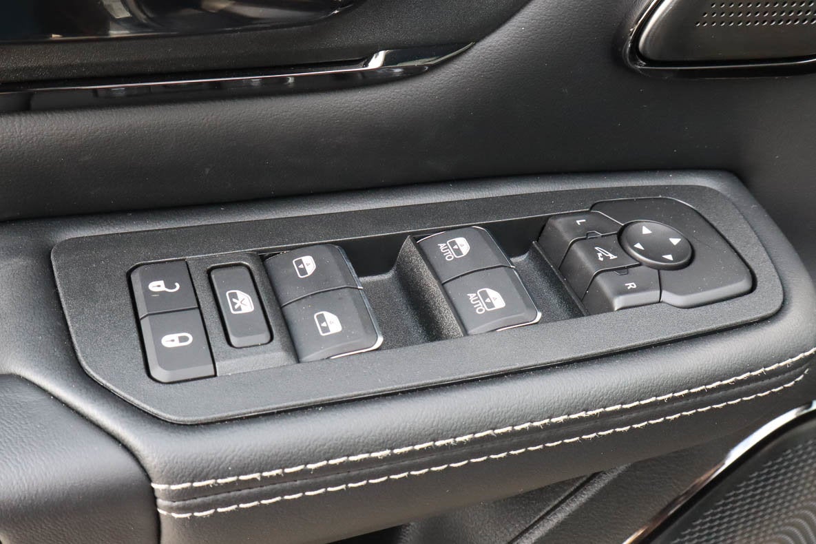 2026 RAM 1500 Limited 4x4 Crew Cab 5'7 Box