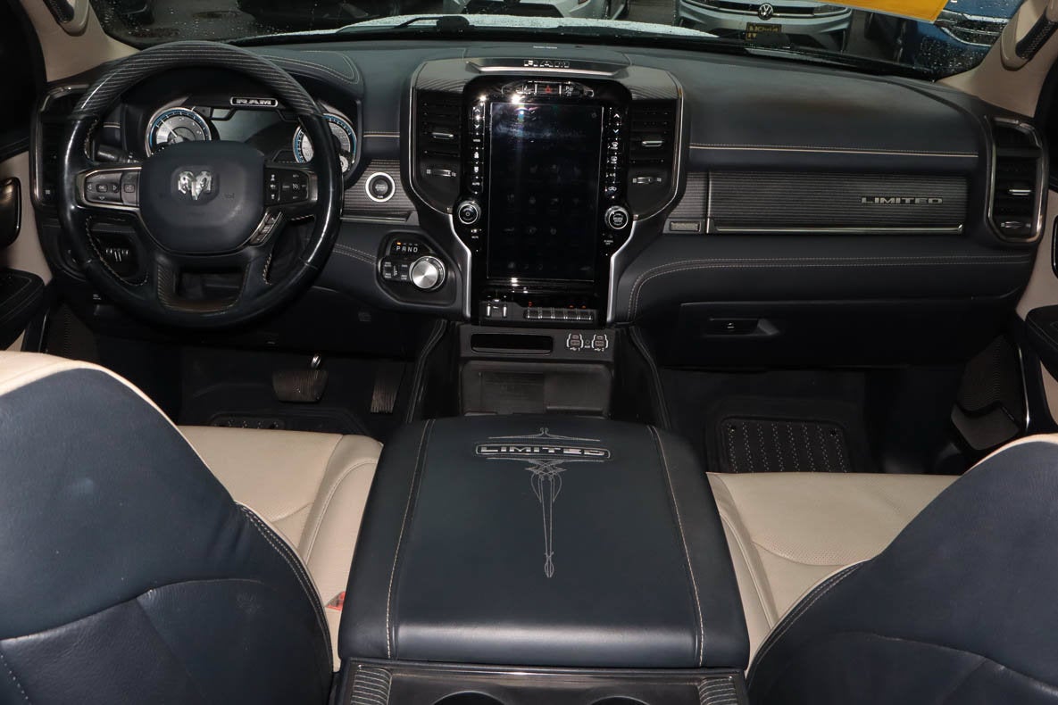 2020 RAM 1500 Limited 4x4 Crew Cab 5'7 Box