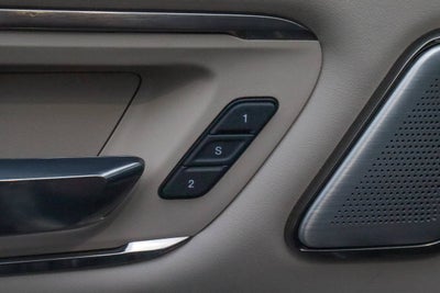 2020 RAM 1500 Limited 4x4 Crew Cab 5'7 Box
