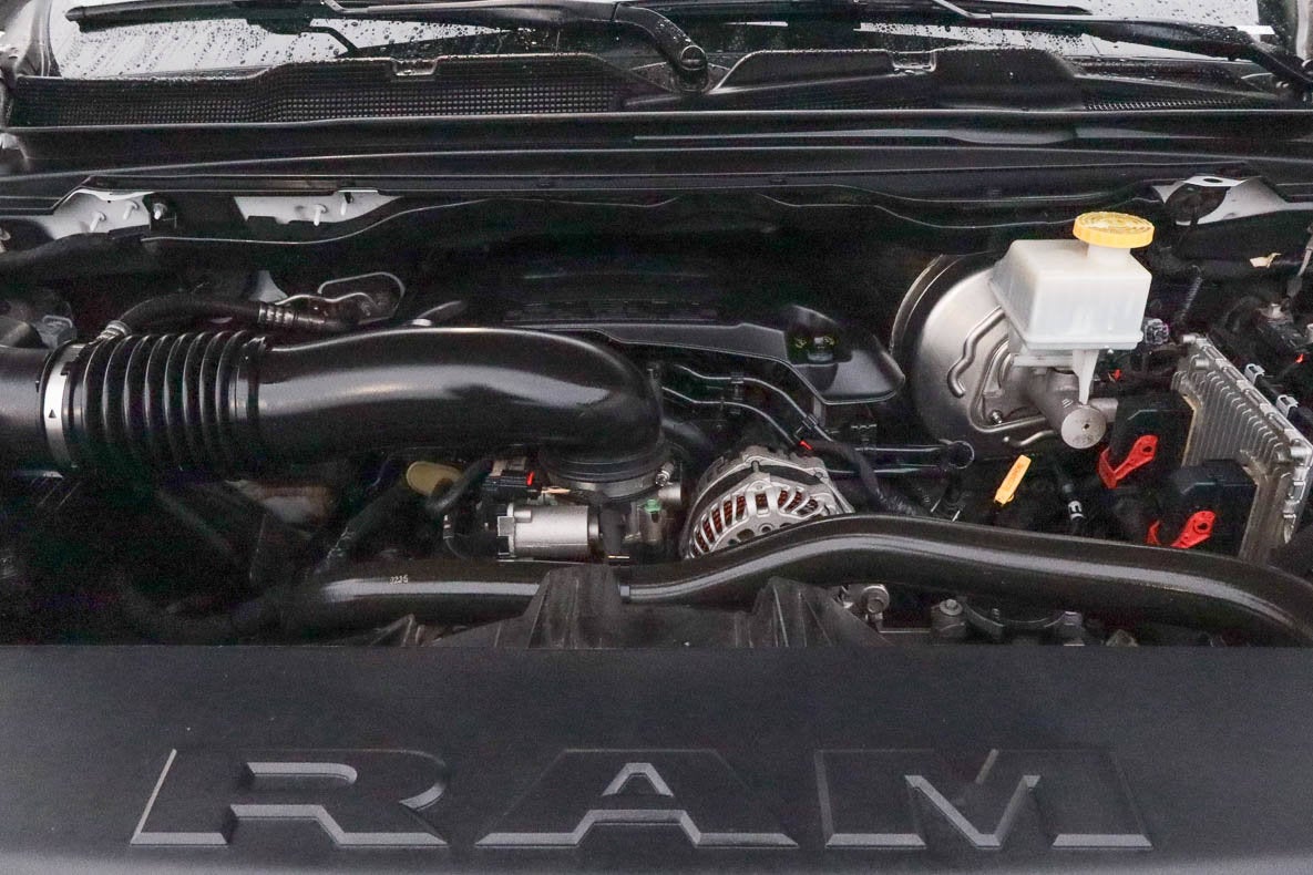 2020 RAM 1500 Limited 4x4 Crew Cab 5'7 Box