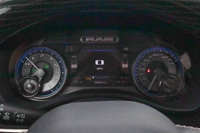 2020 RAM 1500 Limited 4x4 Crew Cab 5'7 Box