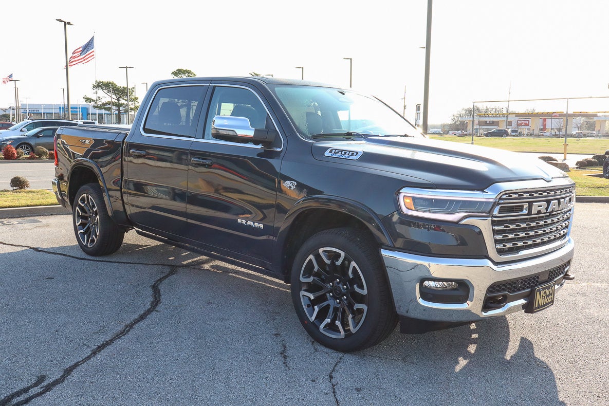 2026 RAM 1500 Longhorn 4x4 Crew Cab 5'7 Box
