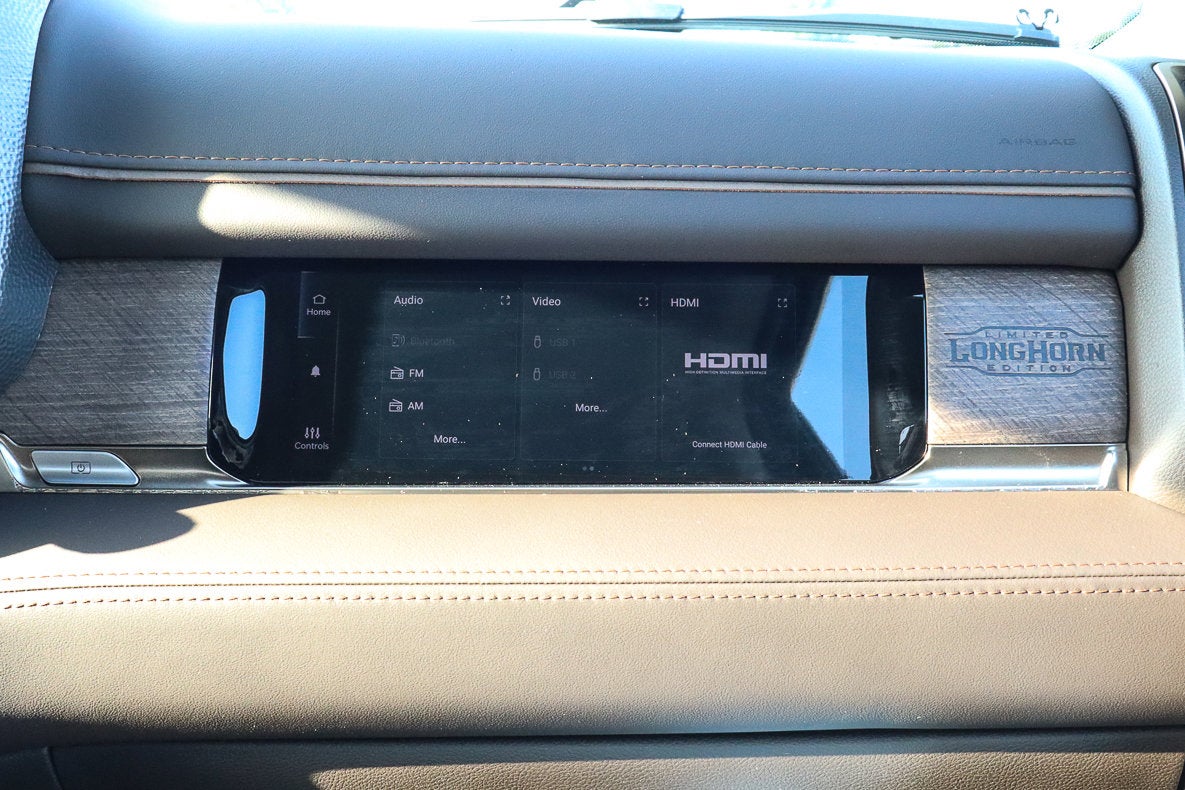 2026 RAM 1500 Longhorn 4x4 Crew Cab 5'7 Box