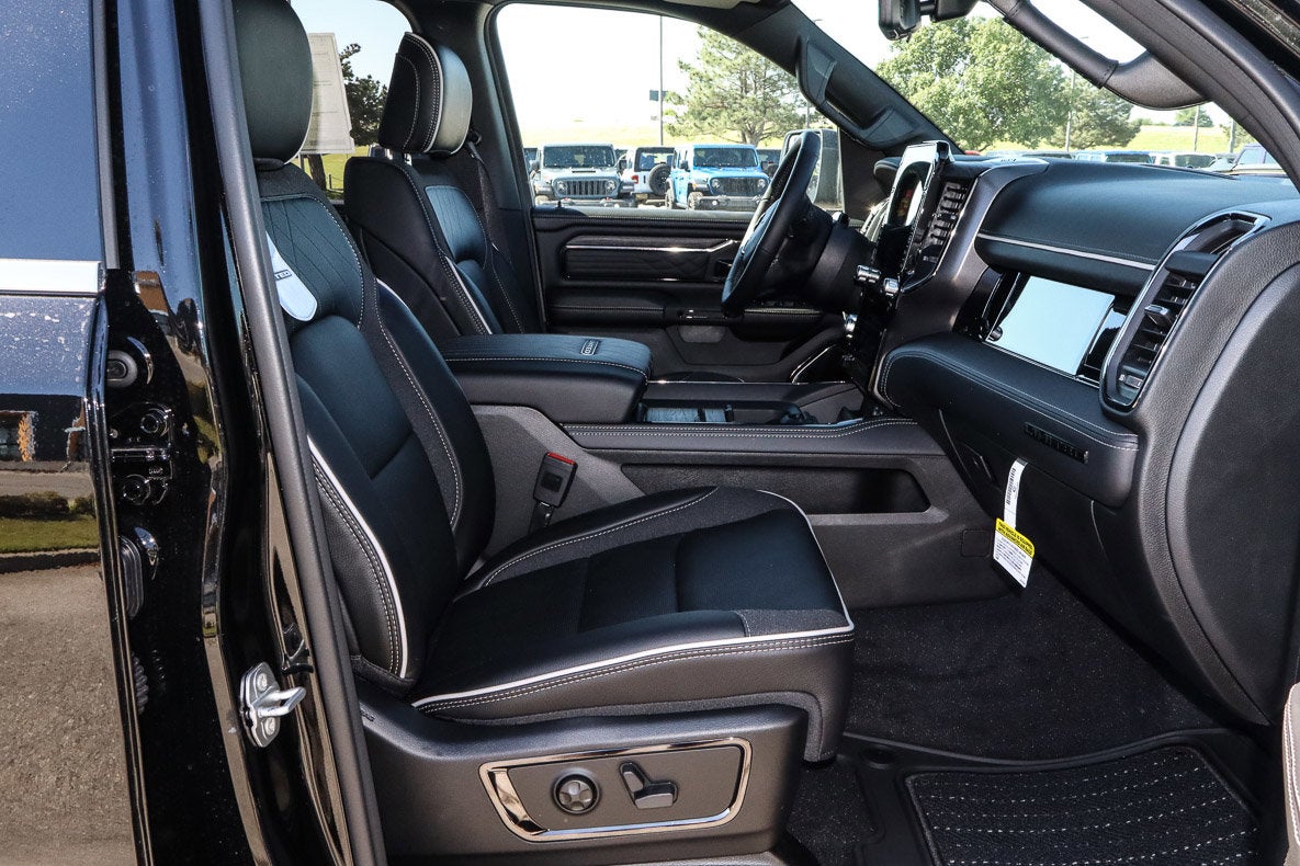 2026 RAM 1500 Limited 4x4 Crew Cab 5'7 Box