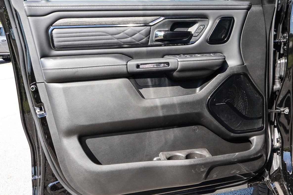 2026 RAM 1500 Limited 4x4 Crew Cab 5'7 Box