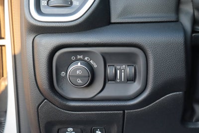 2026 RAM 1500 Laramie 4x4 Crew Cab 5'7 Box