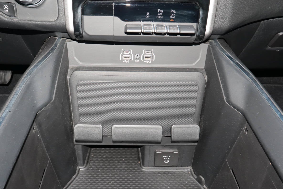 2026 RAM 1500 Laramie 4x4 Crew Cab 5'7 Box
