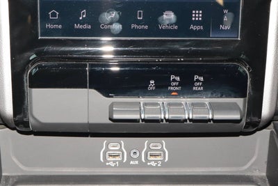 2026 RAM 1500 Laramie 4x4 Crew Cab 5'7 Box