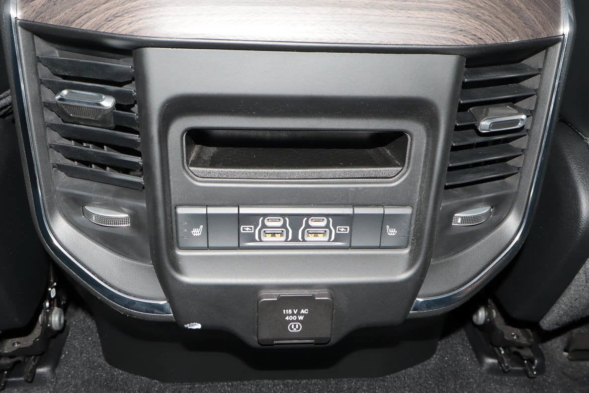 2026 RAM 1500 Laramie 4x4 Crew Cab 5'7 Box
