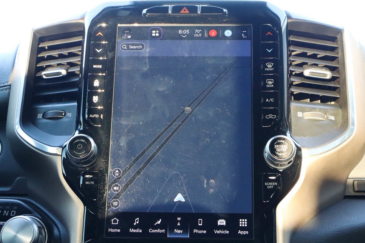 2022 RAM 1500 Laramie 4x4 Crew Cab 5'7 Box