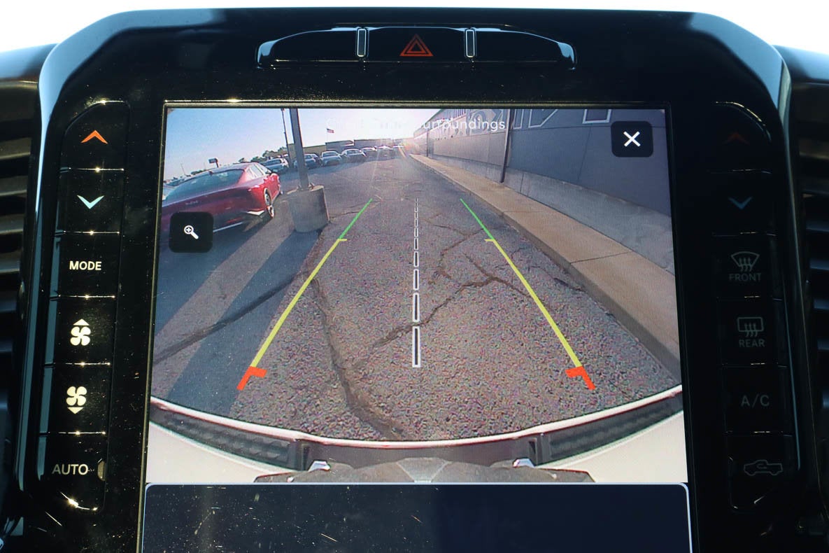 2022 RAM 1500 Laramie 4x4 Crew Cab 5'7 Box