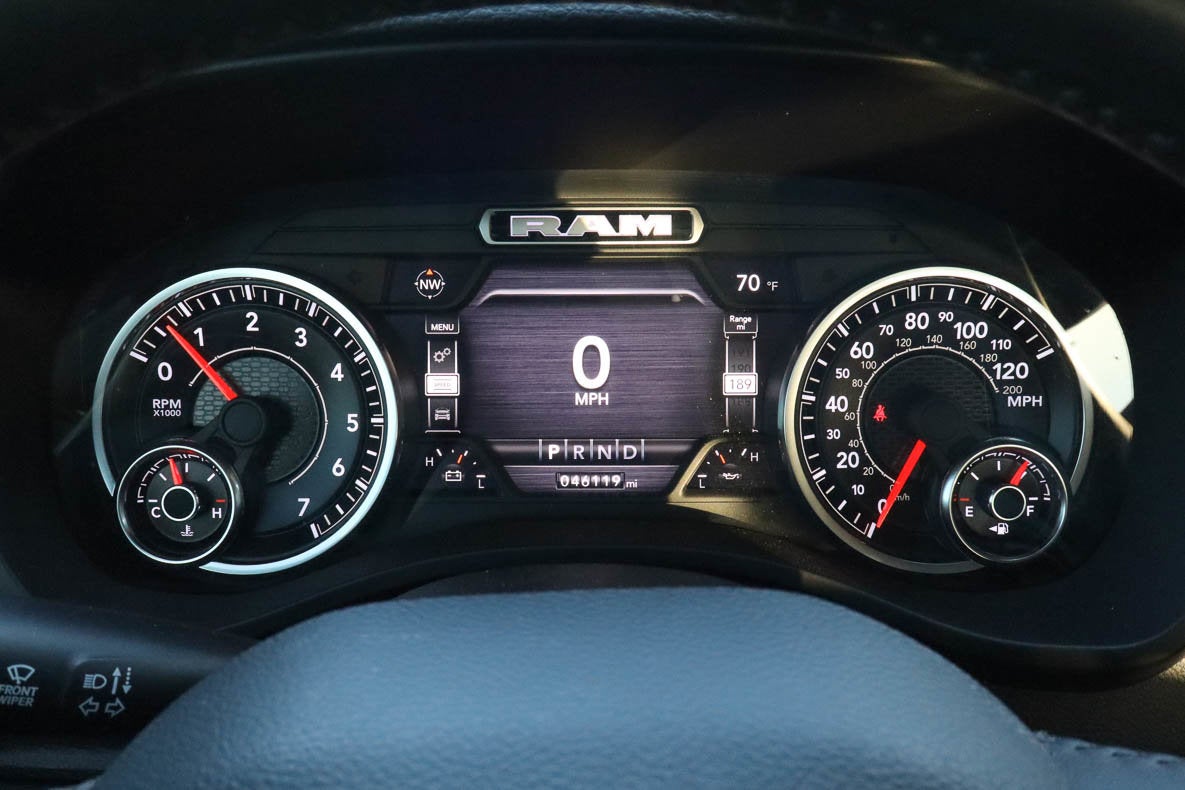 2022 RAM 1500 Laramie 4x4 Crew Cab 5'7 Box