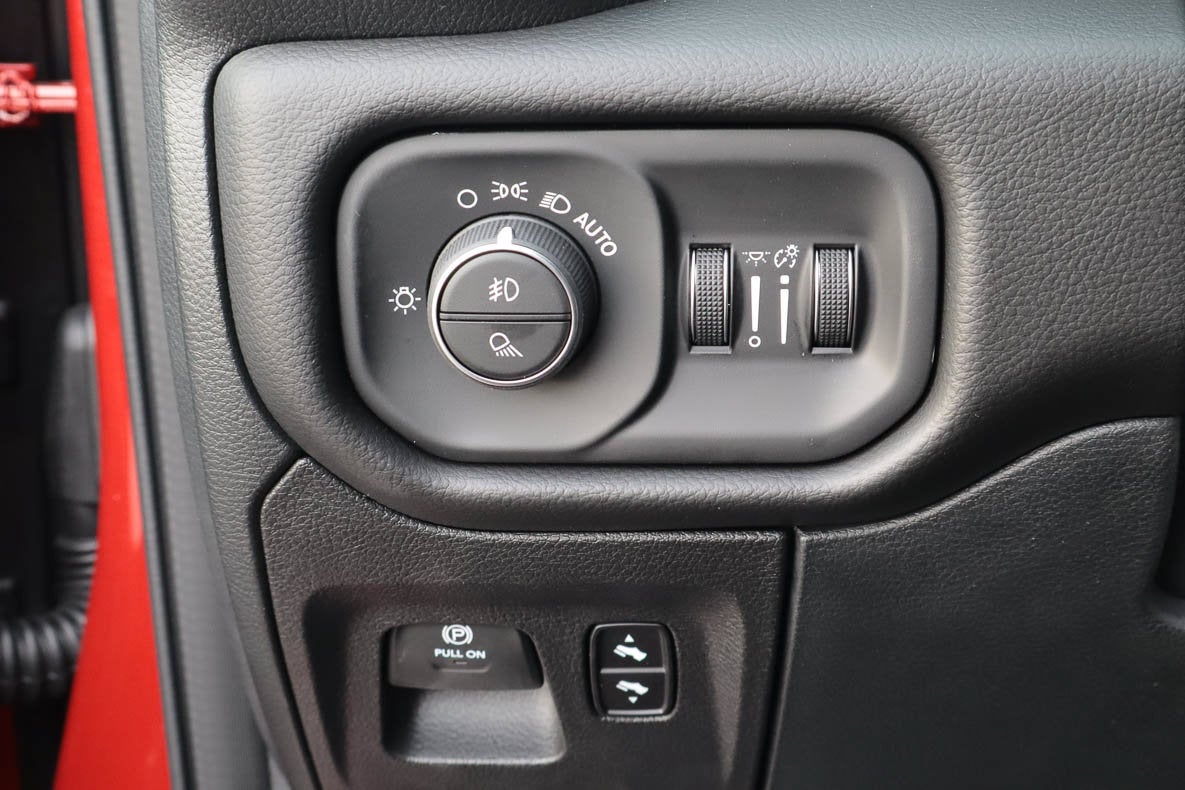 2027 RAM 1500 Laramie 4x4 Crew Cab 5'7 Box