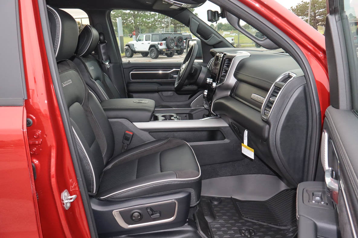 2027 RAM 1500 Laramie 4x4 Crew Cab 5'7 Box
