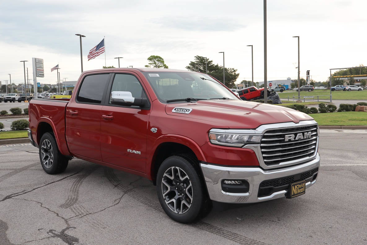 2027 RAM 1500 Laramie 4x4 Crew Cab 5'7 Box
