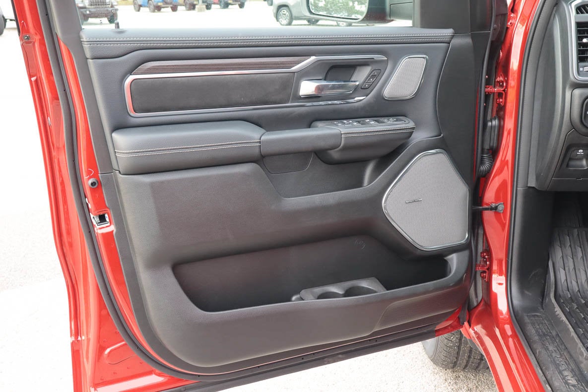 2027 RAM 1500 Laramie 4x4 Crew Cab 5'7 Box