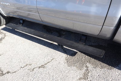 2022 RAM 1500 Laramie 4x4 Crew Cab 5'7 Box