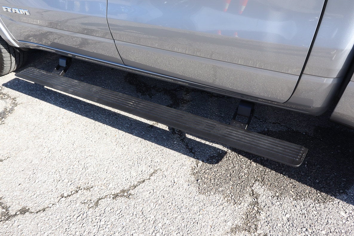 2022 RAM 1500 Laramie 4x4 Crew Cab 5'7 Box