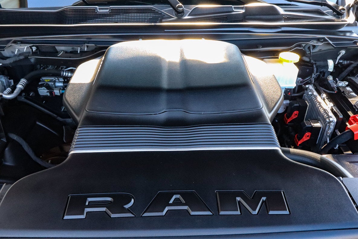 2022 RAM 1500 Laramie 4x4 Crew Cab 5'7 Box