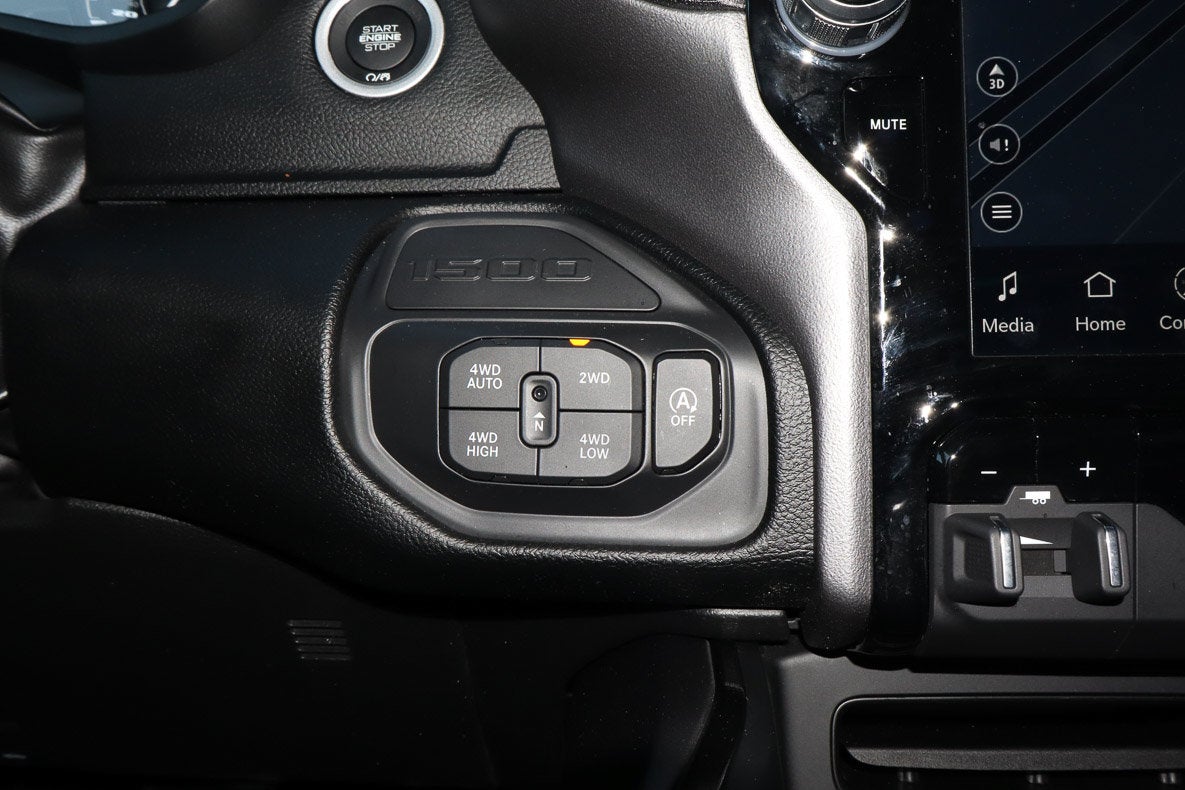 2022 RAM 1500 Laramie 4x4 Crew Cab 5'7 Box