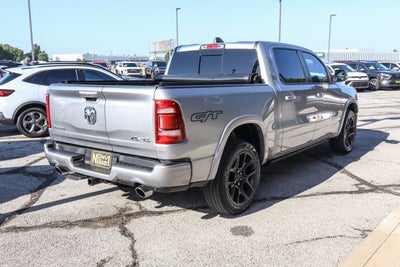 2022 RAM 1500 Laramie 4x4 Crew Cab 5'7 Box