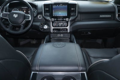 2022 RAM 1500 Laramie 4x4 Crew Cab 5'7 Box