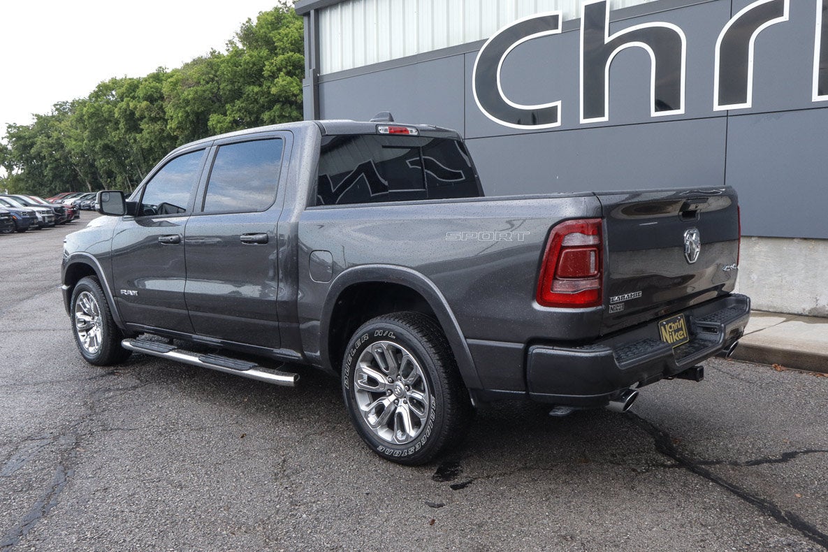 2022 RAM 1500 Laramie 4x4 Crew Cab 5'7 Box