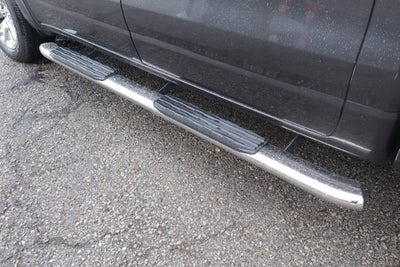 2022 RAM 1500 Laramie 4x4 Crew Cab 5'7 Box