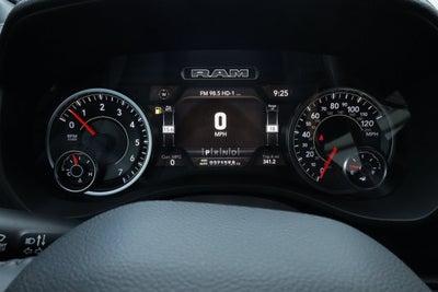 2022 RAM 1500 Laramie 4x4 Crew Cab 5'7 Box
