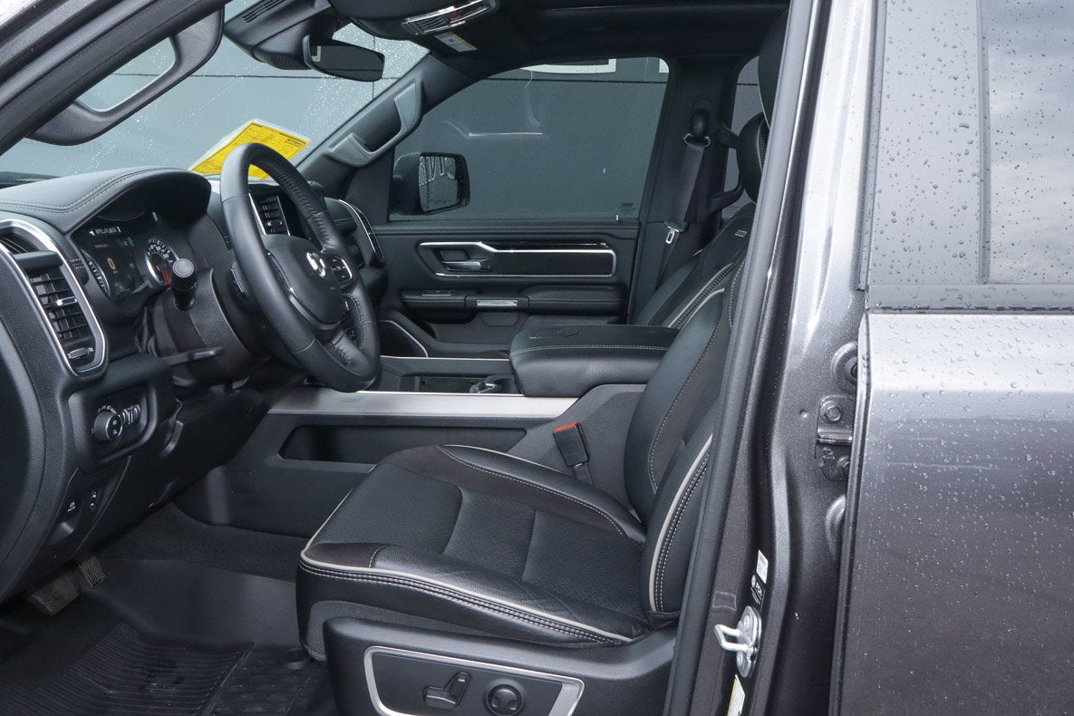 2022 RAM 1500 Laramie 4x4 Crew Cab 5'7 Box