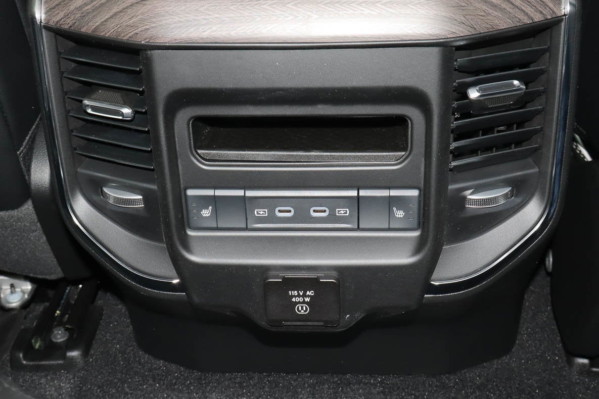 2026 RAM 1500 Laramie 4x4 Crew Cab 5'7 Box