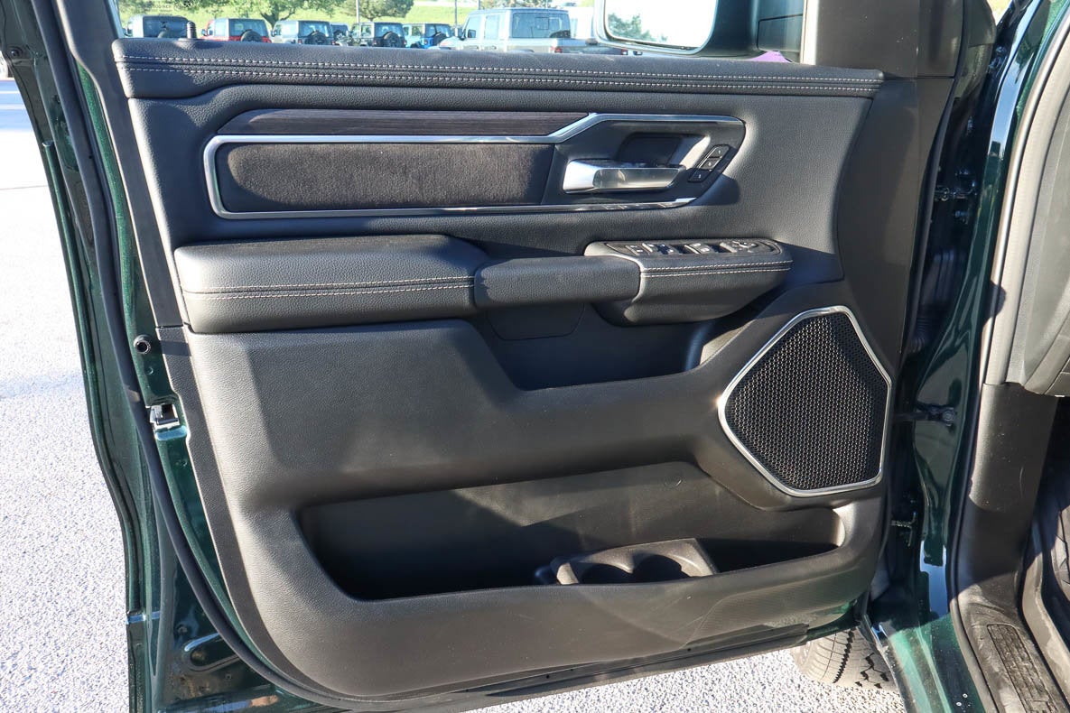 2026 RAM 1500 Laramie 4x4 Crew Cab 5'7 Box