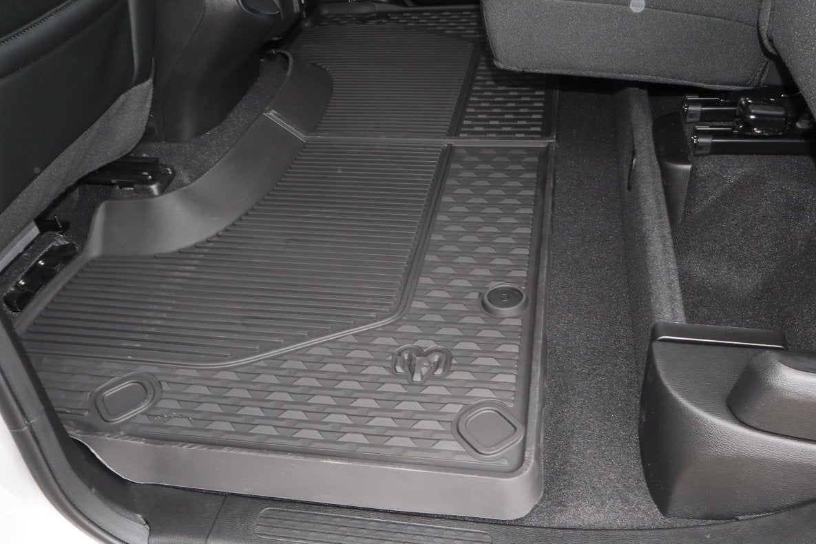 2026 RAM 1500 Laramie 4x4 Crew Cab 5'7 Box